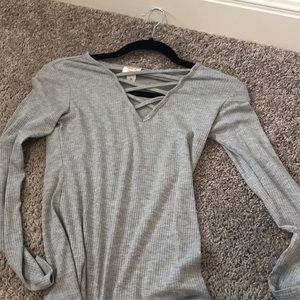 Grey long sleeve shirt
